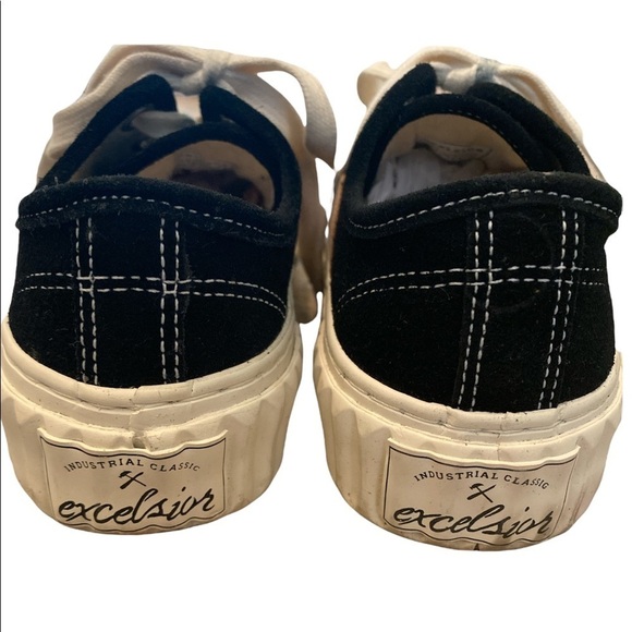 Excelsior Bolt Low Top Black Vulcanized Sneakers - 37 (US 6) - Picture 4 of 12